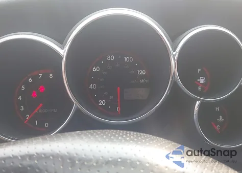 2006 Pontiac Vibe from USA, damaged, VIN 5Y2SL65806Z409878